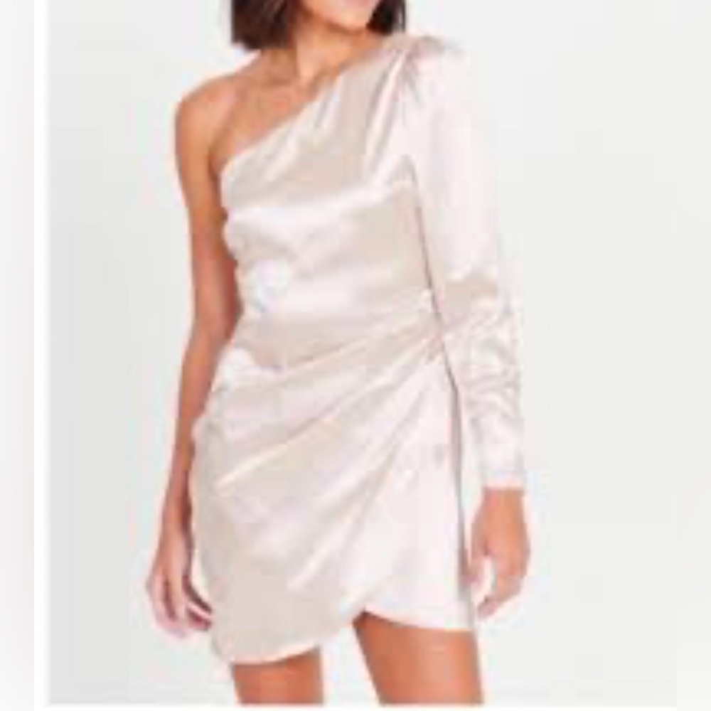 NWT Altard Stare Elegant One-Shoulder Dress in Shimmering cream